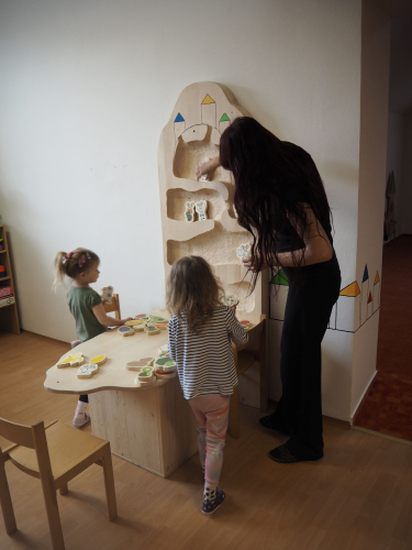 MŠ Sedmikrásky Opava - herní stůl