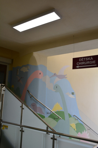 Slezská nemocnice Opava dětská chirurgie výmalba vchodu